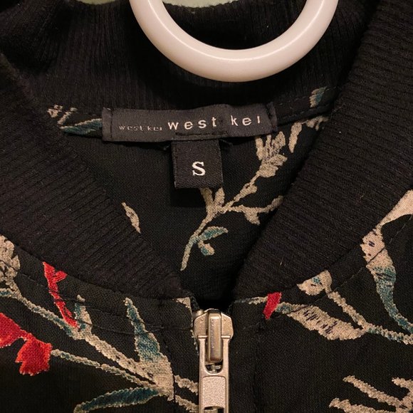 Lightweight black bomber jacket - Picture 3 of 4